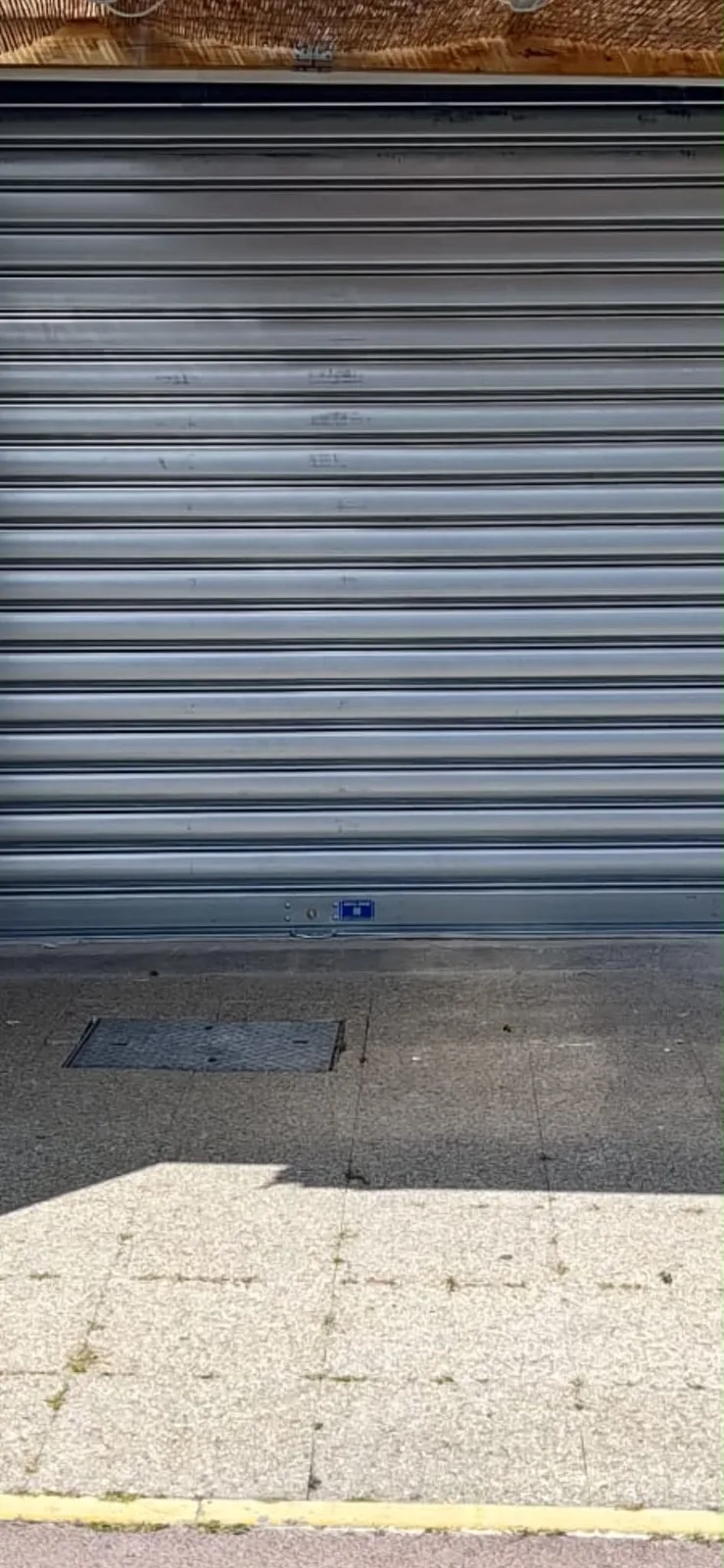 Installation et pose de rideau métallique à Paris 8