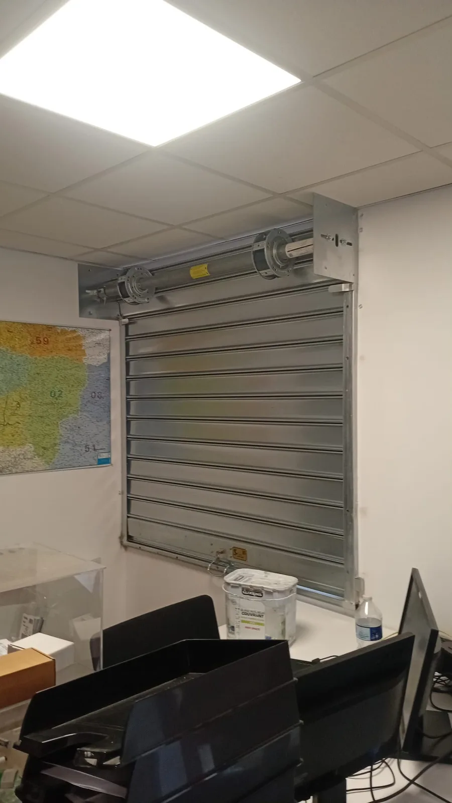 Installation et pose de rideau métallique à Paris 8