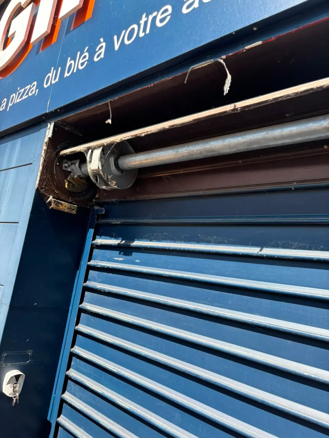 Réparation de rideau métallique à Paris 8